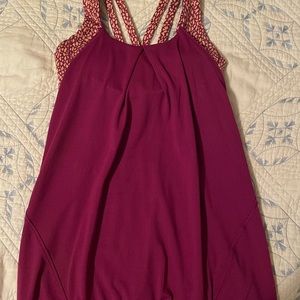 Lululemon tank with build in bra